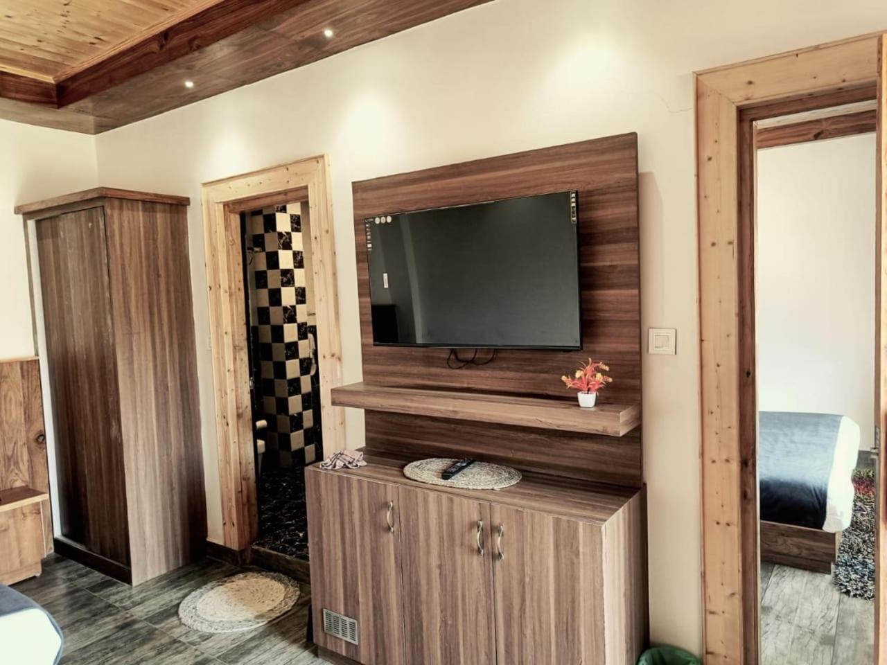 Trimounts-A Boutique Hotel & Wellnes Center In Tirthan Valley Banjār Zewnętrze zdjęcie