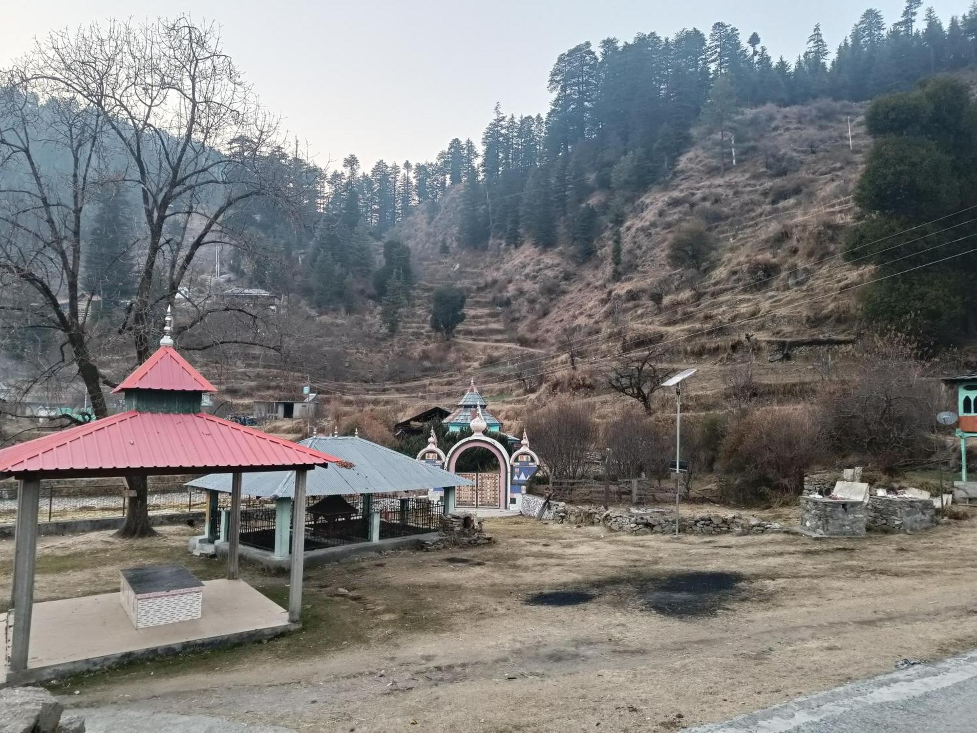 Trimounts-A Boutique Hotel & Wellnes Center In Tirthan Valley Banjār Zewnętrze zdjęcie
