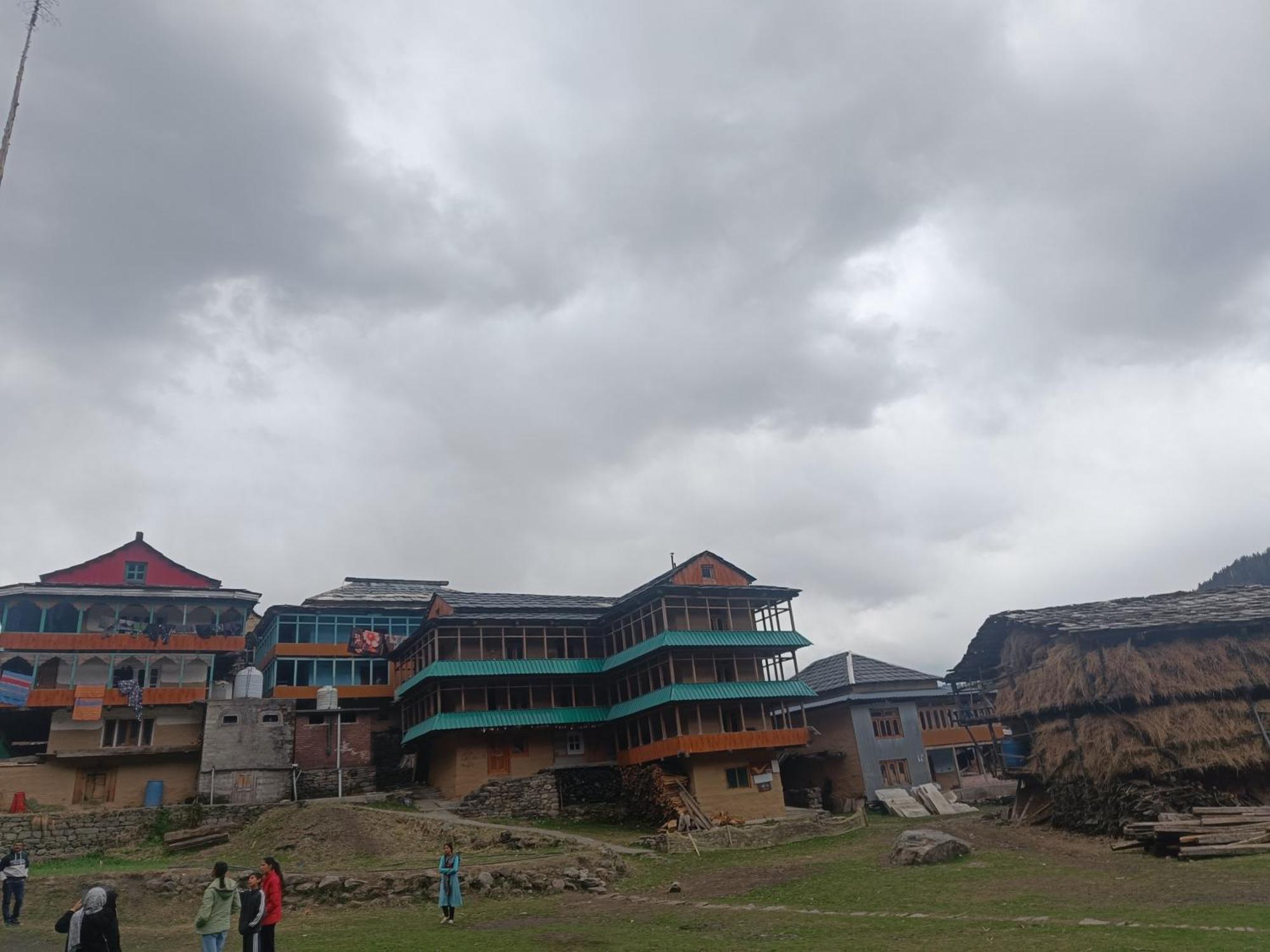 Trimounts-A Boutique Hotel & Wellnes Center In Tirthan Valley Banjār Zewnętrze zdjęcie